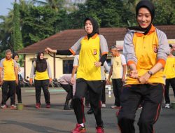 Polwan Polres Pandeglang Ikuti Lomba Meriahkan Hari Kemerdekaan RI ke 77