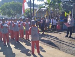 Kapolsek jiput jadi juri lomba gerak jalan