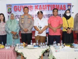Sambangi warga di Taman Royal Cipondoh, Kapolres Metro Tangerang Kota ajak Guyub Kamtibmas