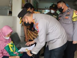 Kapolrestro Tangerang Kota: Distribusi BLT BBM, BPNT, PKH di Pabuaran Tumpeng Lancar