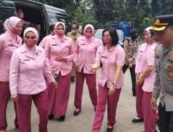 HUT ke-43, Yayasan Kemala Bhayangkari Peduli Gelar Baksos di Smart School Jakarta
