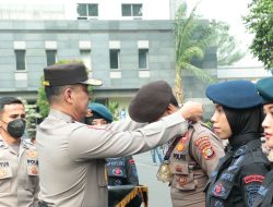 Raih Medali Emas Kejuaraan Taekwondo, Personel Polda Metro Jaya Terima Penghargaan