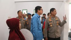 Sambut Hari Bhayangkara ke-79, Kapolres Serahkan Kunci Bedah Rumah Warga Jatiuwung